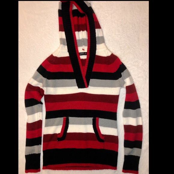 love by chesley Sweaters - ⭐️2/$8, 3/$12, 4/$15 Striped long sleeve top!‼️